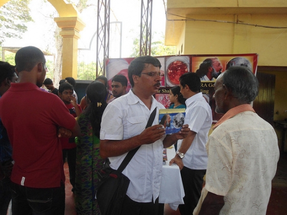 Aspirants are shown the divine signs of Kalki Avatar Ra Gohar Shahi (Shivan Temple, Chilaw, Sri Lanka).